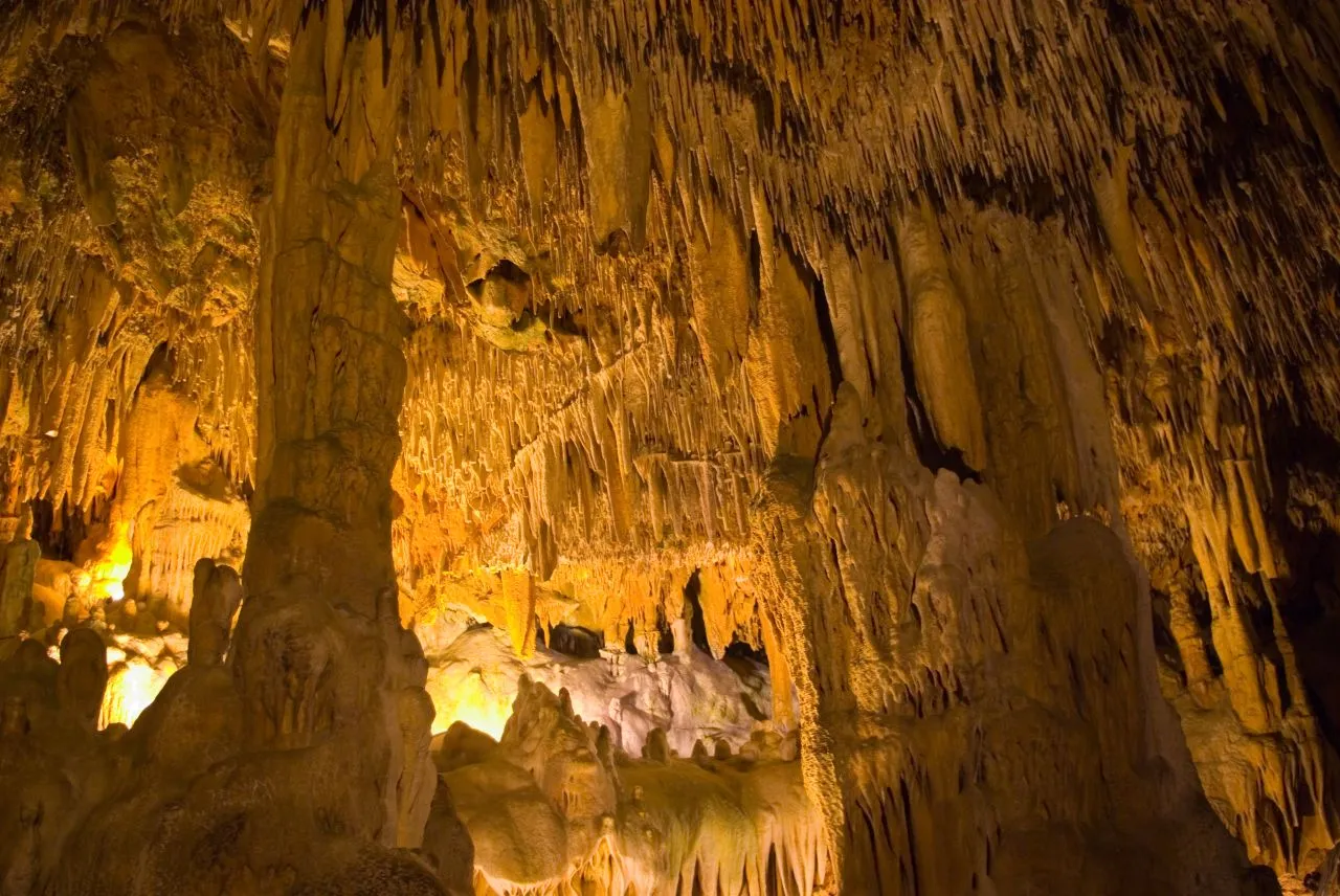 La grotte de Damlataş (Damlataş Mağarası) à Alanya : une merveille de la nature au microclimat bienfaisant