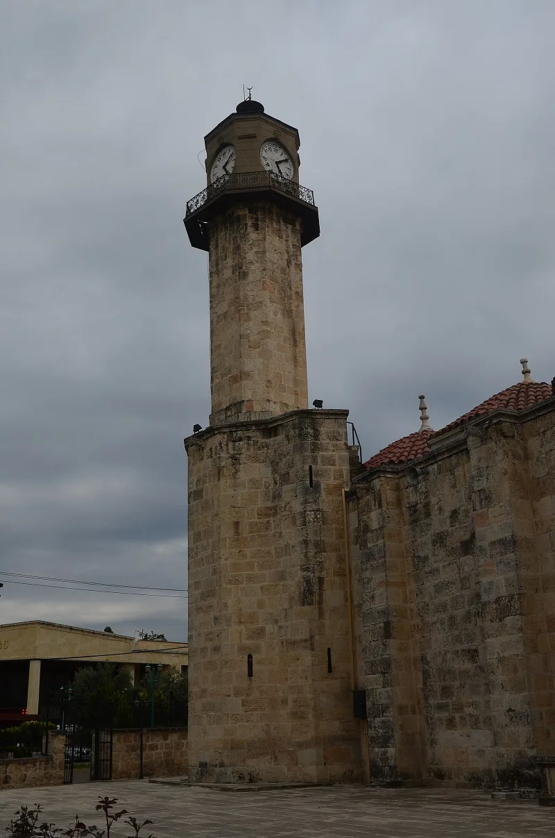 Die Alte Moschee, Tarsus – eine Kirche aus dem Jahr 1102 mit Fresken von Christus