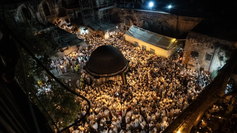 La policía israelí impidió al patriarca católico entrar en la Iglesia de la Resurrección en Jerusalén Este, bajo ocupación, durante sus días festivos