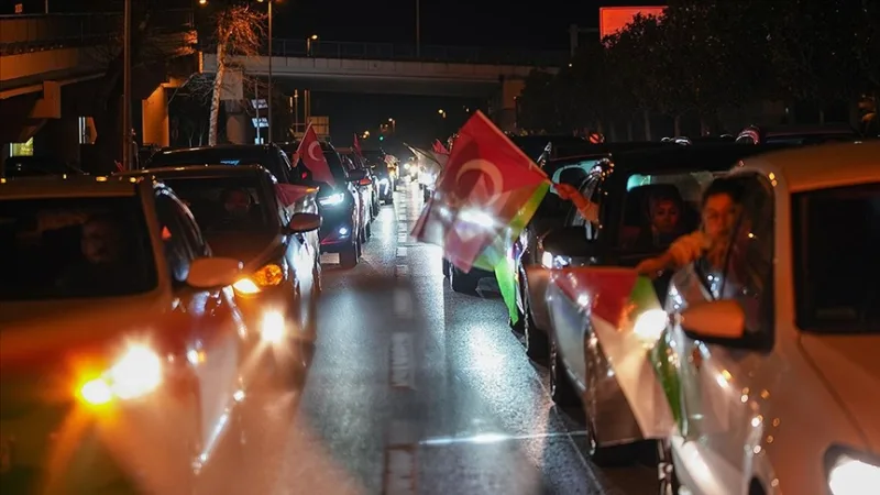İstanbul'da Gazze'ye destek için araç konvoyu oluşturuldu
