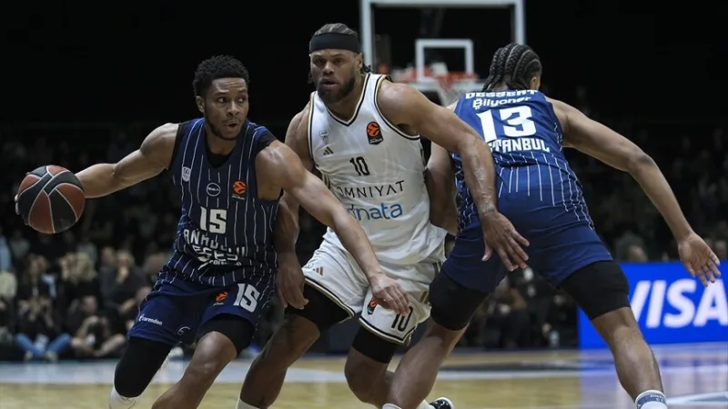 Anadolu Efes, Dubai Basketbol'u 85-69 mağlup etti
