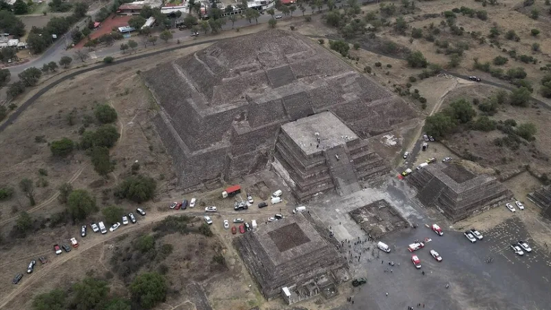 Bij een schietpartij bij de toeristische piramides van Teotihuacan in Mexico is één persoon om het leven gekomen