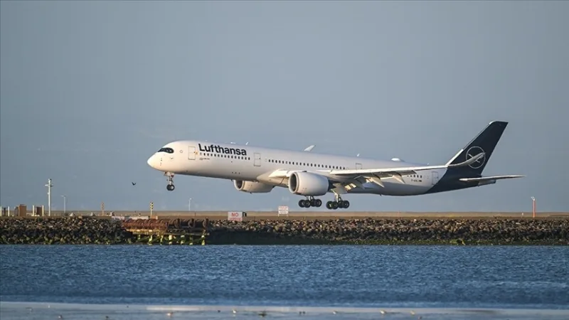 Lufthansa schrapt 20.000 vluchten vanwege de crisis rond vliegtuigbrandstof