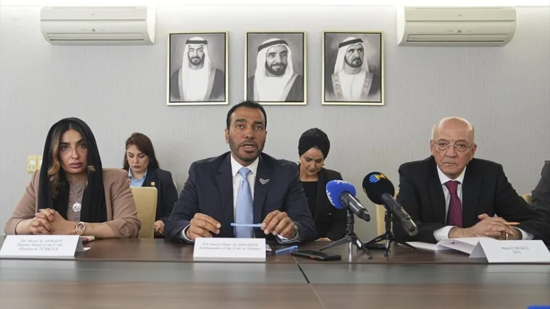 Podle velvyslance Spojených arabských emirátů v Ankaře Zahirího útoky Íránu nezměnily jeho ekonomické priority