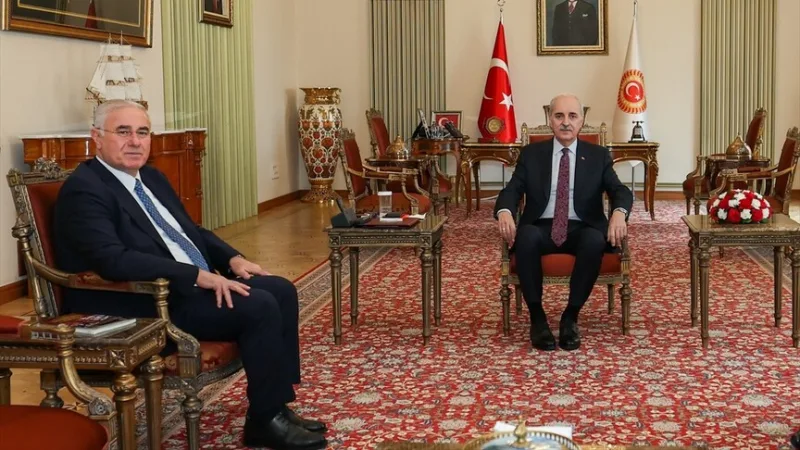 Předseda TBMM Kurtulmuş přijal veřejného ochránce práv Akarcu
