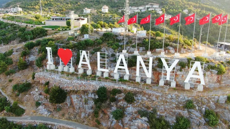 Nápis „I Love Alanya“ – nejlepší vyhlídka a místo pro focení v Alanyi